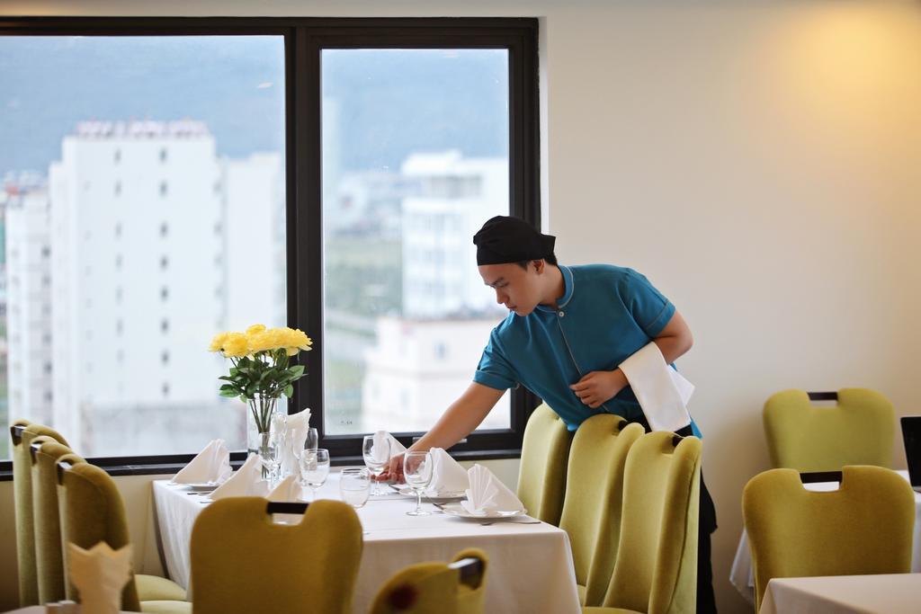 Ocean Haven Hotel Da Nang Exterior photo