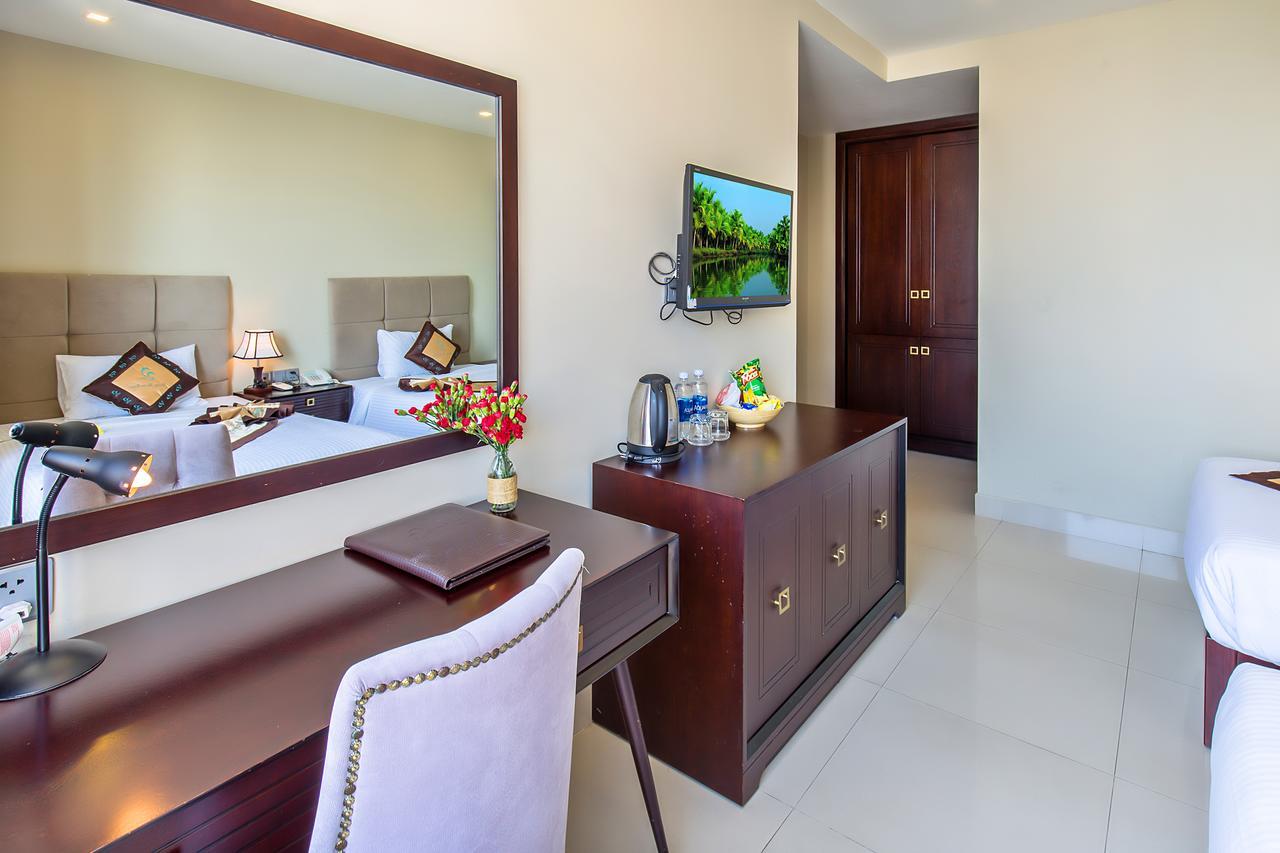 Ocean Haven Hotel Da Nang Exterior photo